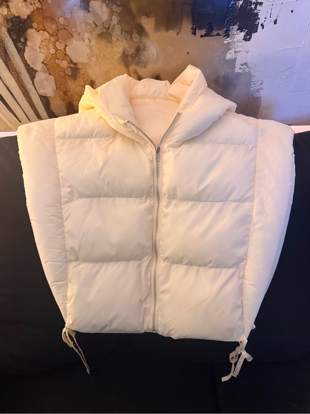 Cream Puffer 1/2 Vest with Hood